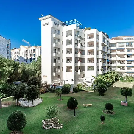 By Riva - Outstanding, Contemporary In Puerto Banus Gardens Appartamento Marbella